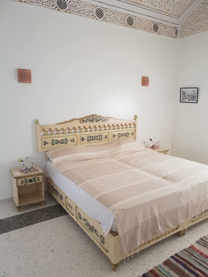 Bed and Breakfast Dar Mamina Sidi ash Shammakh Exterior foto
